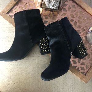 ❌SOLD❌Velvet Studded heel Booties! Like New
